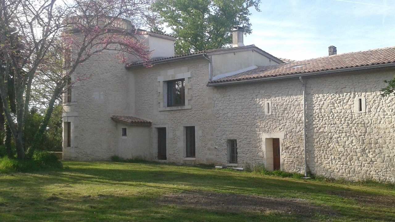 Photo of Outdoor in Villegouge