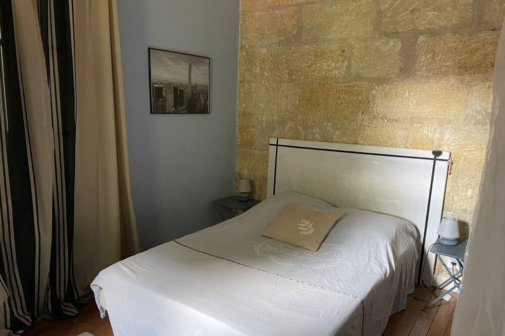 Photo of Bedroom in Talence