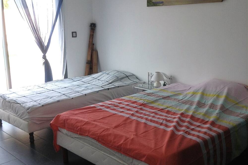 Photo of Bedroom in Montroy