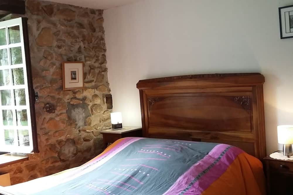 Photo of Bedroom in Cheronnac