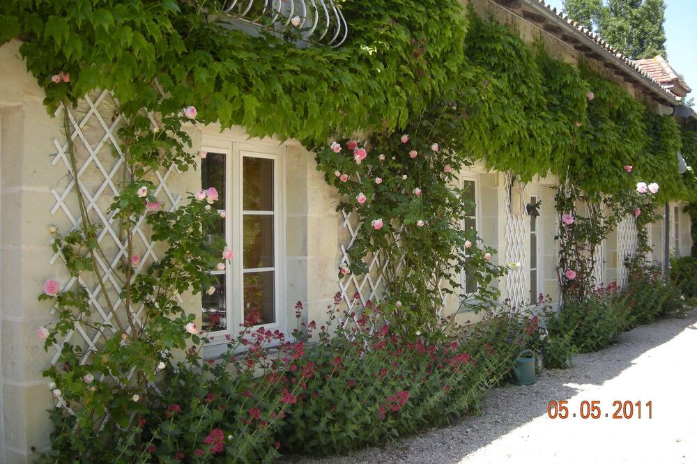 Photo of Outdoor in Moussais-la-Bataille