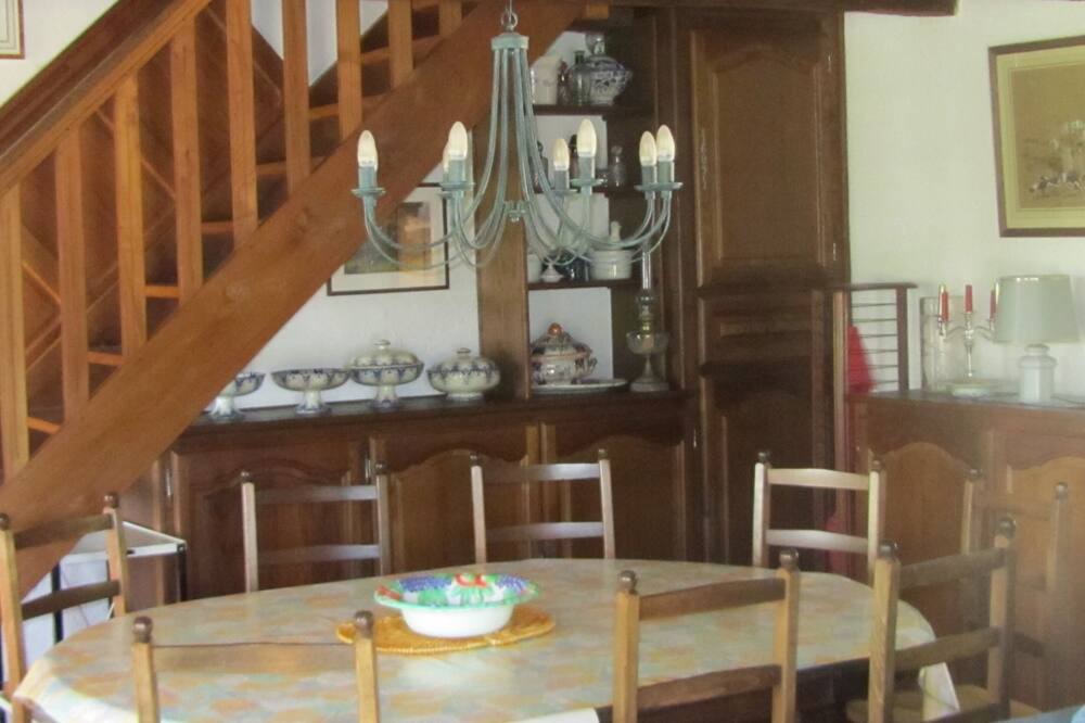 Photo of Kitchen in Moussais-la-Bataille