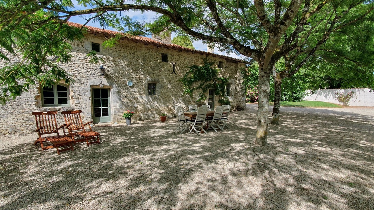 Photo of Outdoor in Savigne
