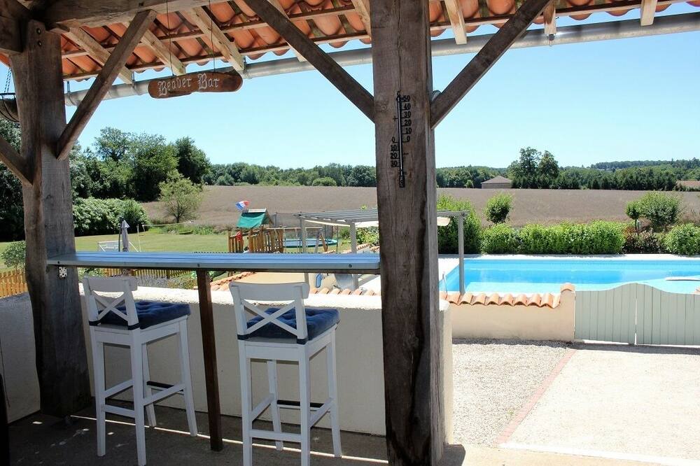 Photo of Patio Balcony in Le Lindois