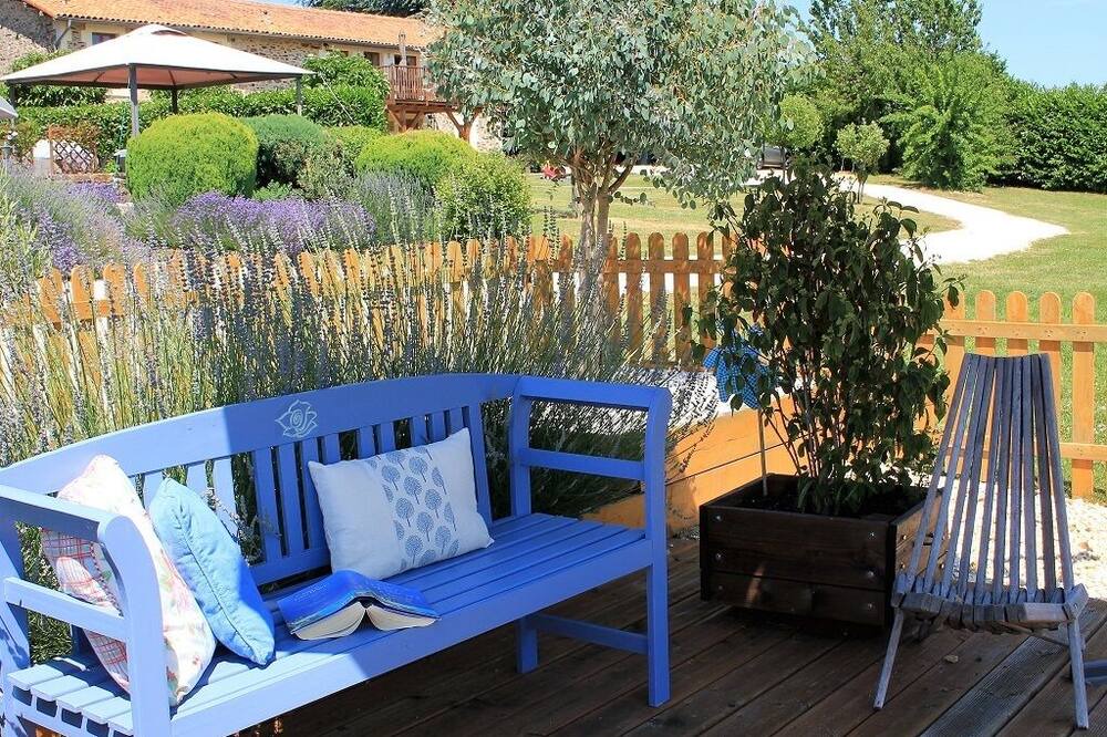 Photo of Patio Balcony in Le Lindois