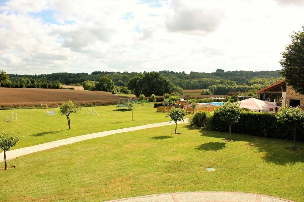 Photo of Outdoor in Le Lindois