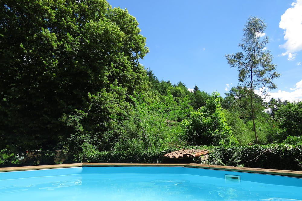 Photo of Outdoor in Pensol
