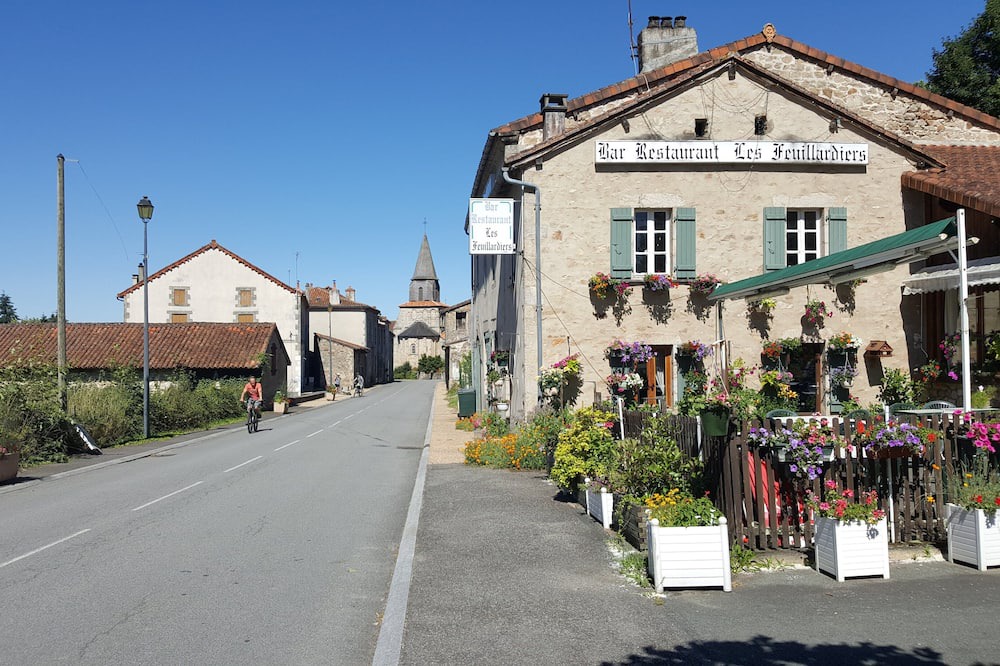 Photo of Outdoor in Pensol
