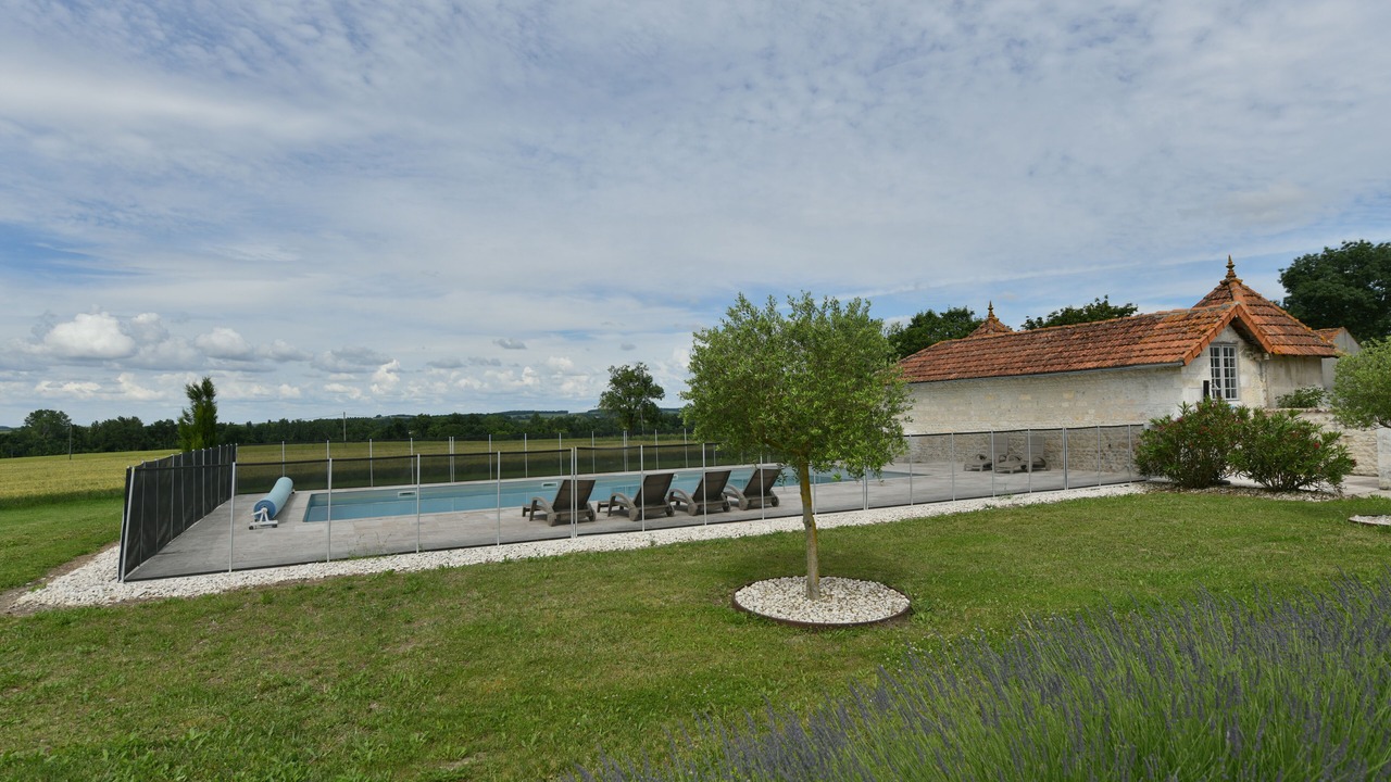 Photo of Outdoor in Reaux