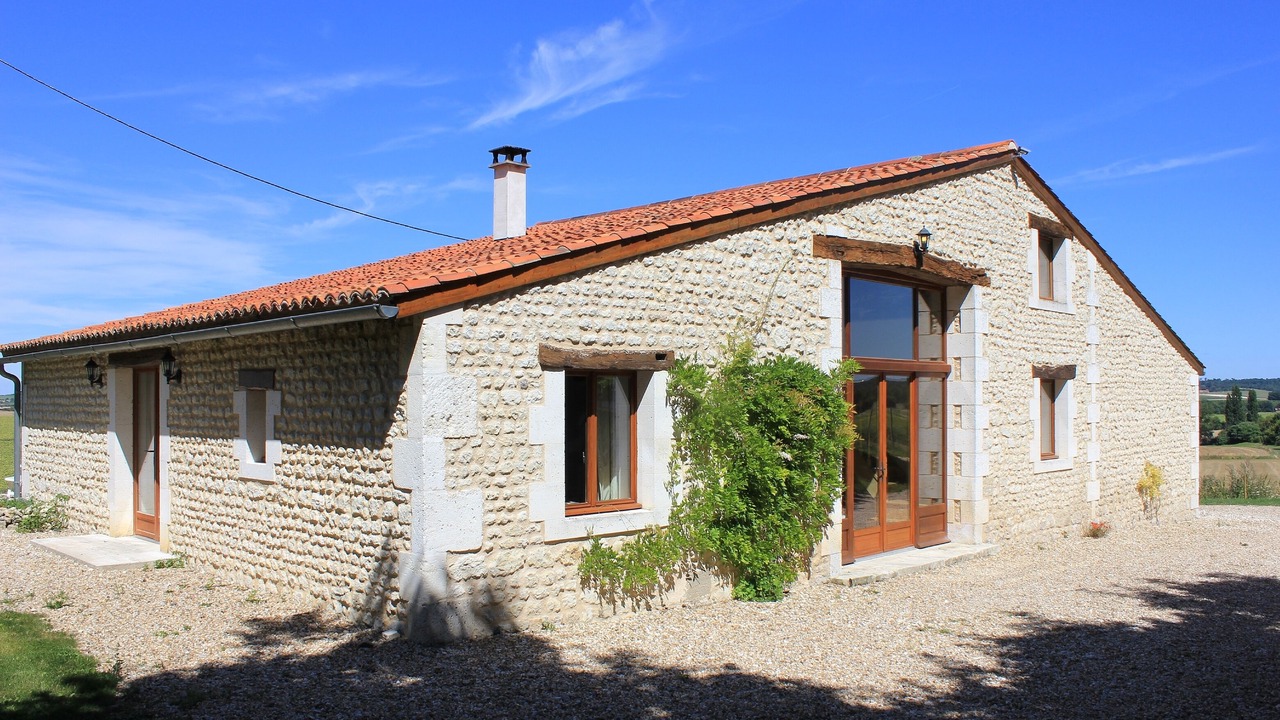Photo of Outdoor in Bessac