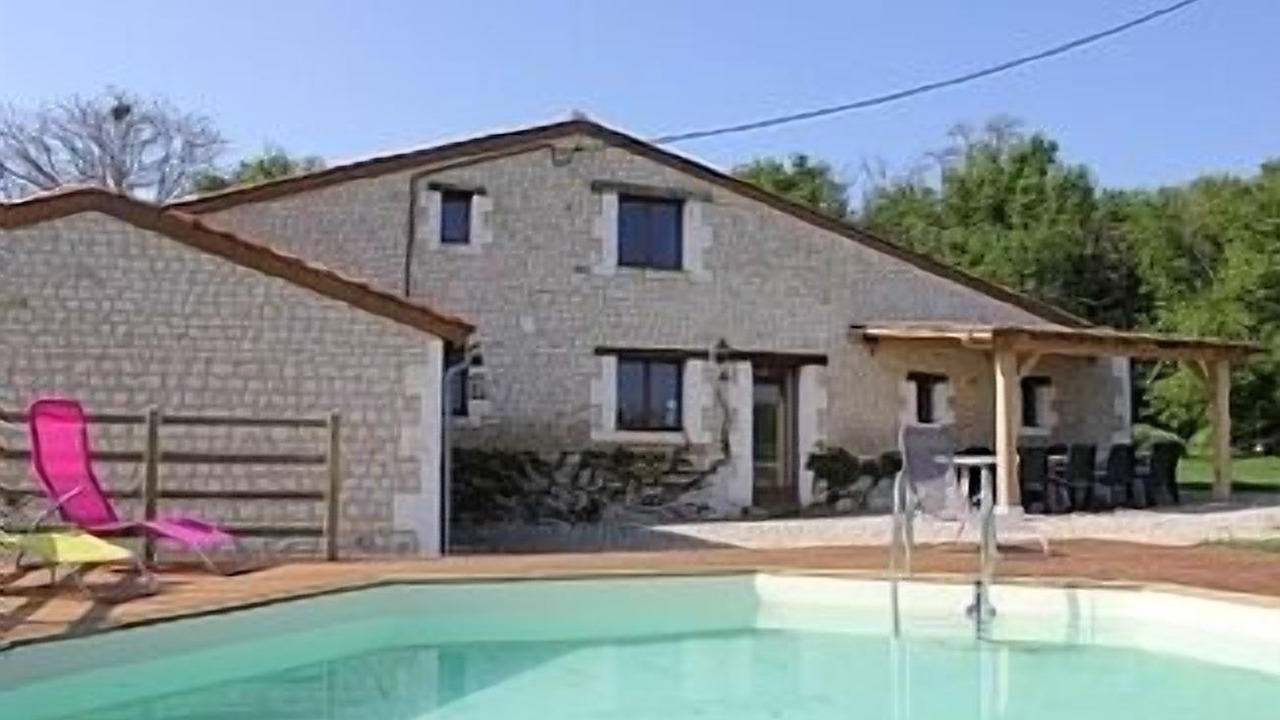 Photo of Outdoor in Bessac