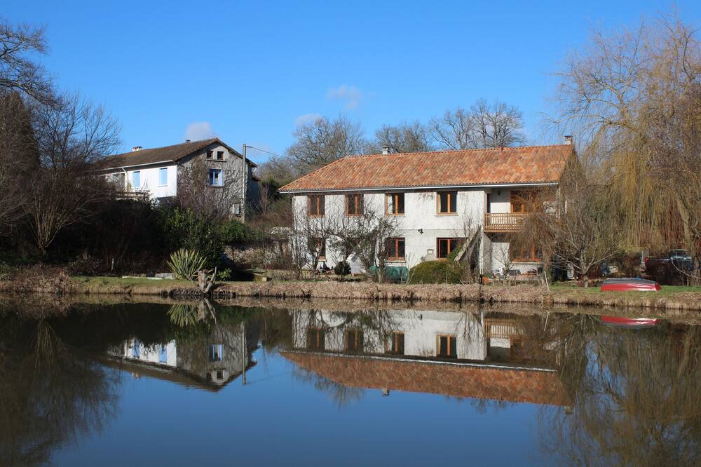 Photo of Outdoor in Vayres