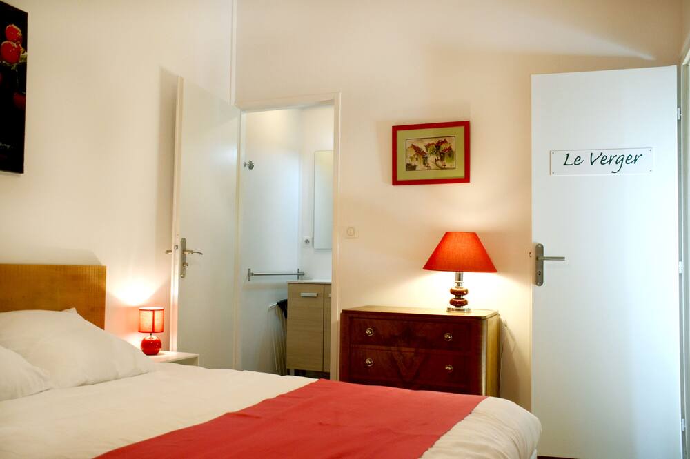 Photo of Bedroom in Montbron