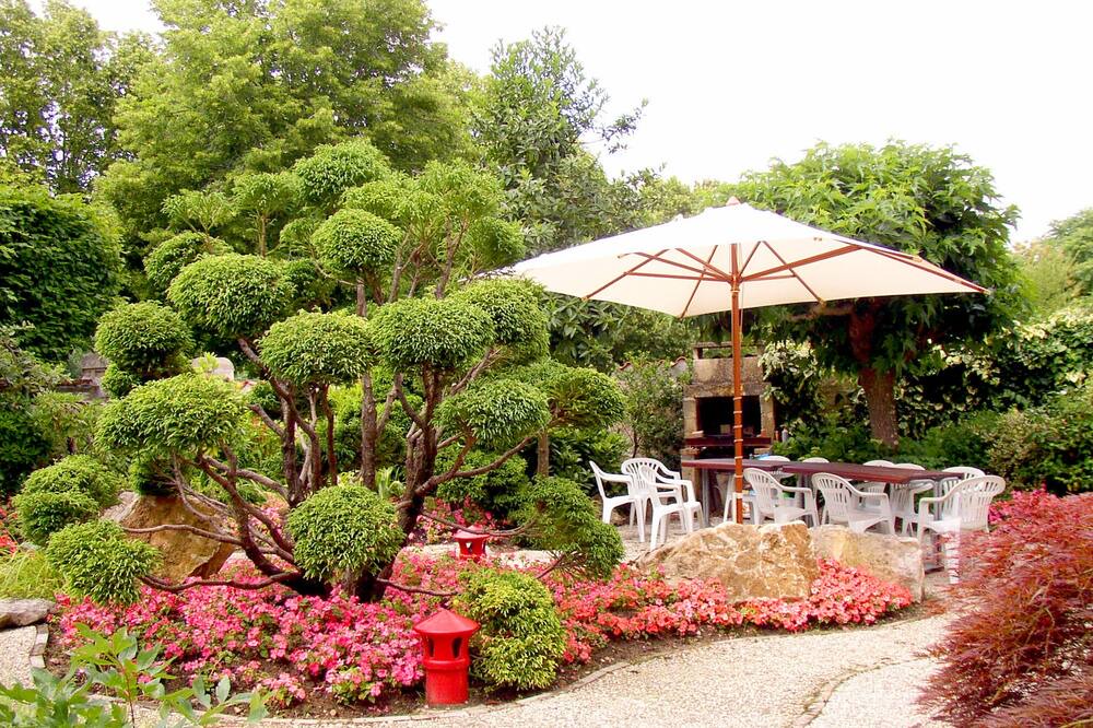 Photo of Outdoor in Montbron