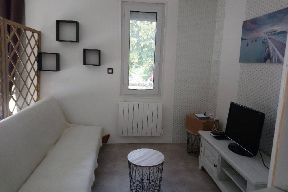 Photo of Livingroom in Saint-Loup-Lamaire