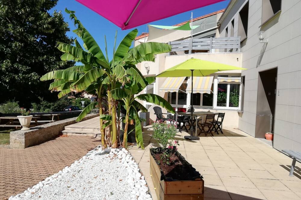 Photo of Patio Balcony in Saint-Loup-Lamaire