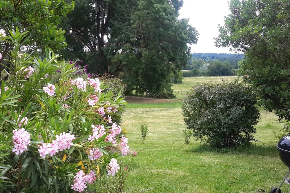 Photo of Outdoor in Salleboeuf
