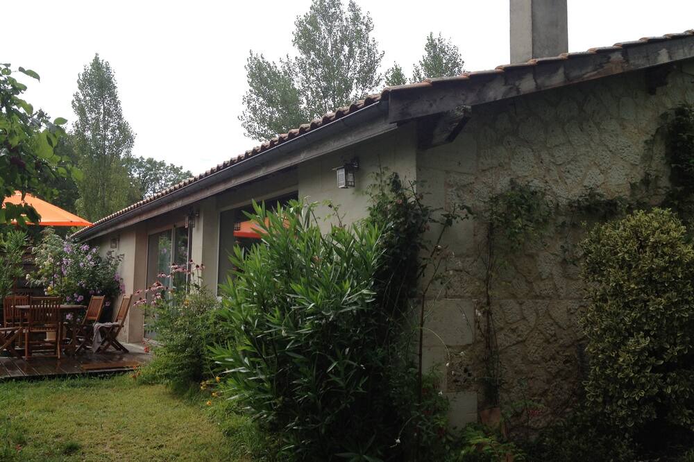 Photo of Outdoor in Salleboeuf