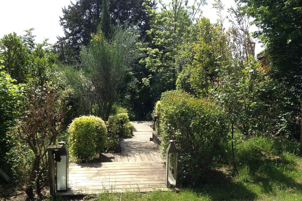 Photo of Outdoor in Salleboeuf