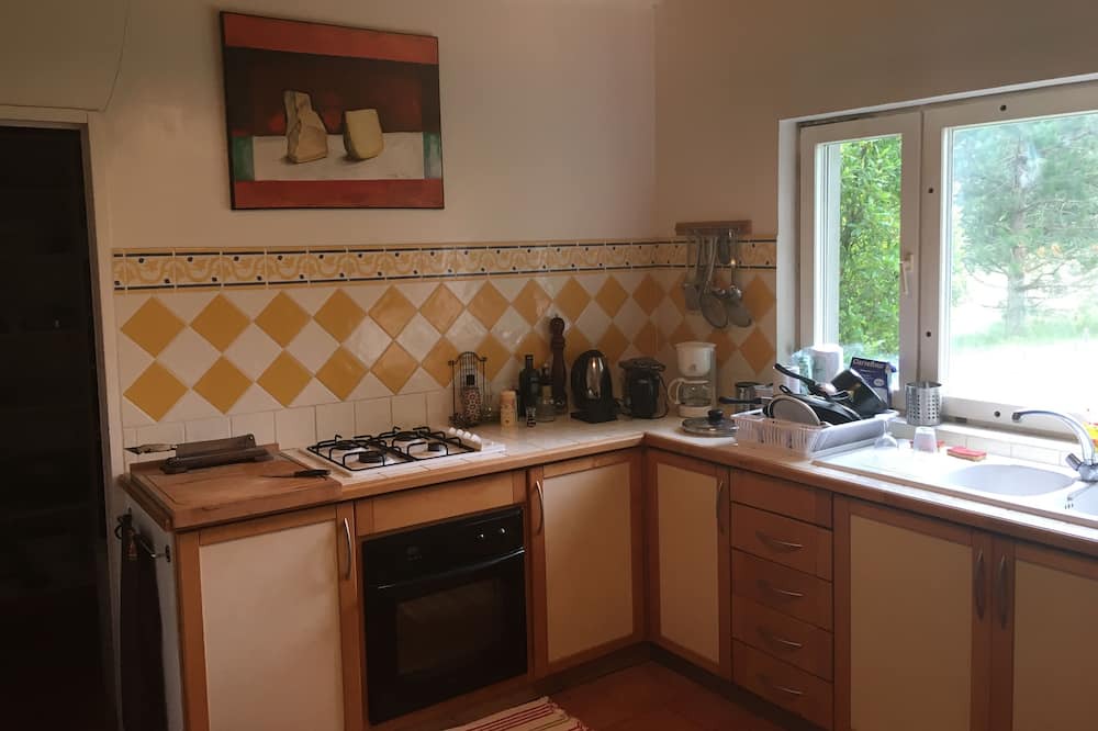 Photo of Kitchen in Salleboeuf