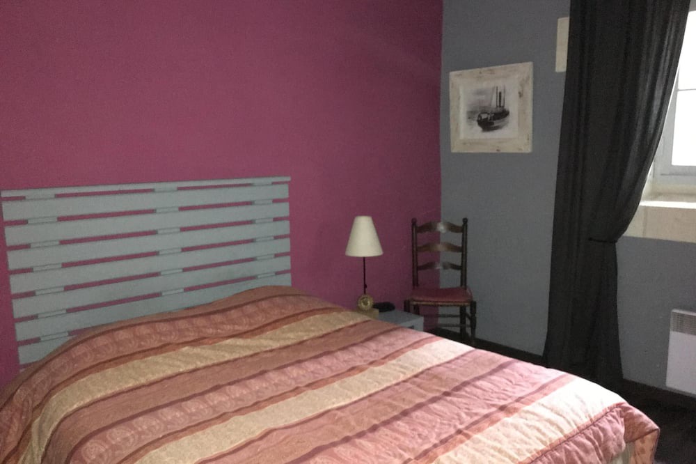 Photo of Bedroom in Salleboeuf