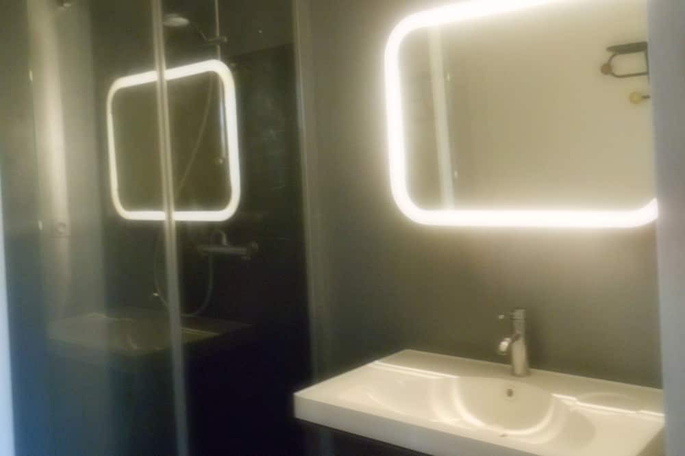 Photo of Bathroom in Centre Ville