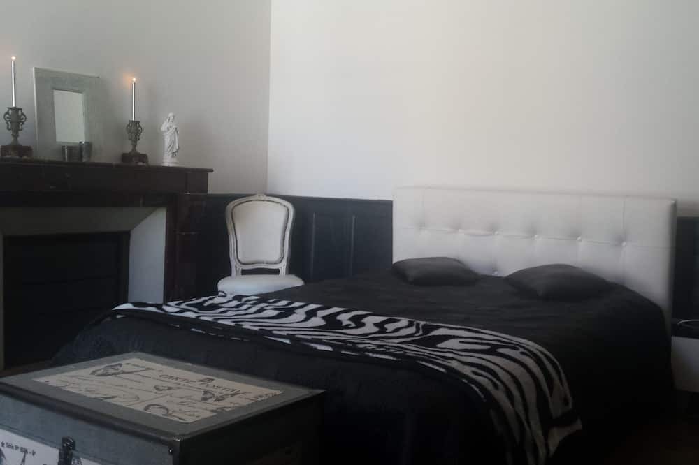 Photo of Bedroom in Excideuil