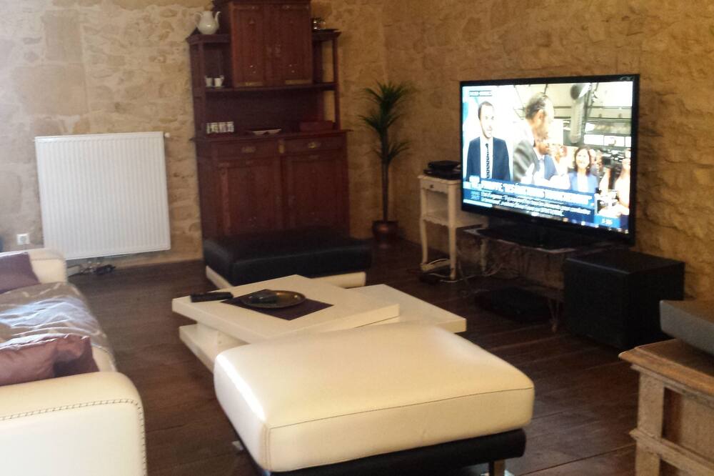 Photo of Livingroom in Excideuil