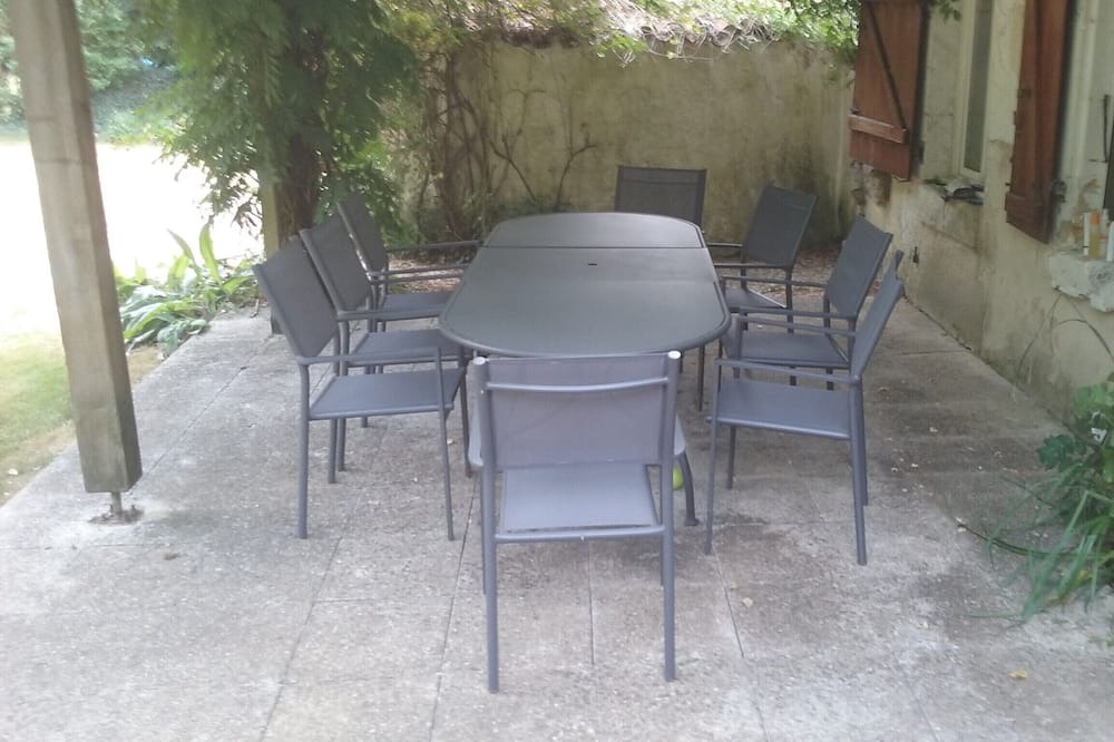 Photo of Patio Balcony in La Chapelle-Thireuil