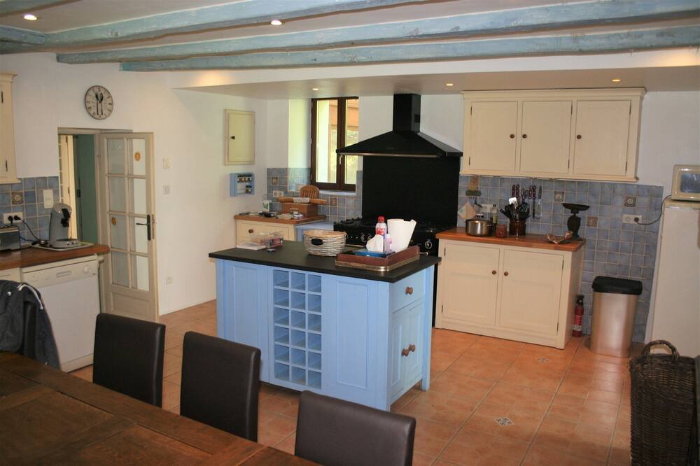 Photo of Kitchen in La Chapelle-Thireuil