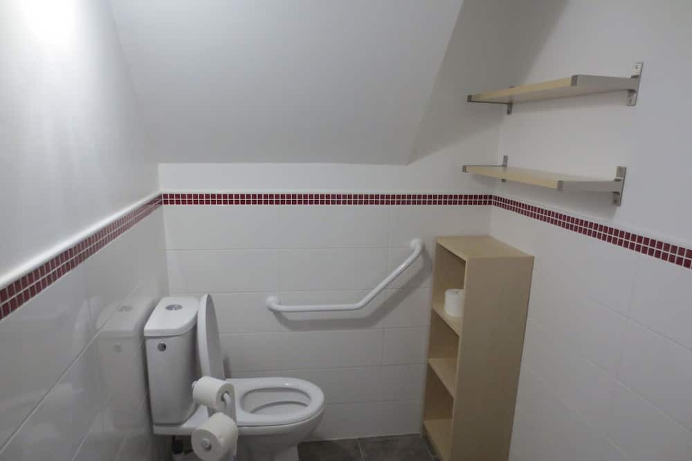 Photo of Bathroom in La Laigne