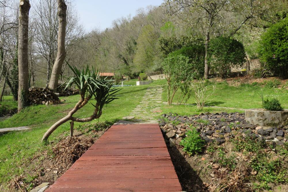 Photo of Outdoor in Rochechouart