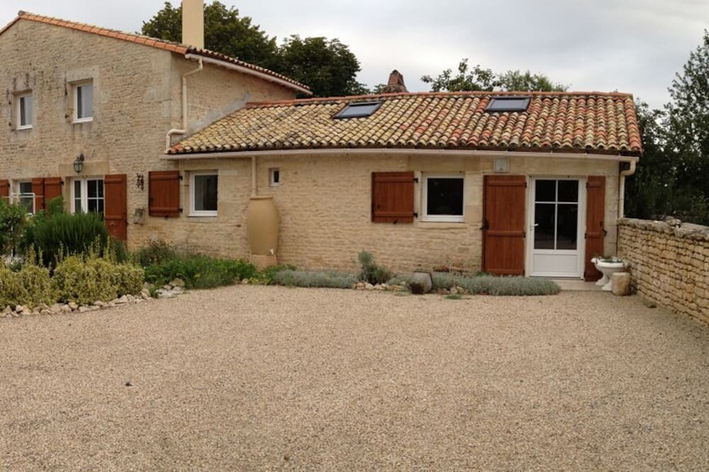 Photo of Outdoor in Sainte-Blandine