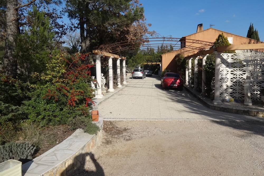 Photo of Outdoor in Forcalqueiret