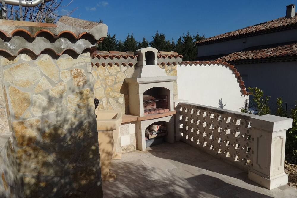 Photo of Outdoor in Forcalqueiret