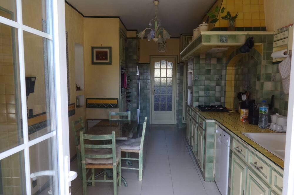 Photo of Kitchen in Forcalqueiret
