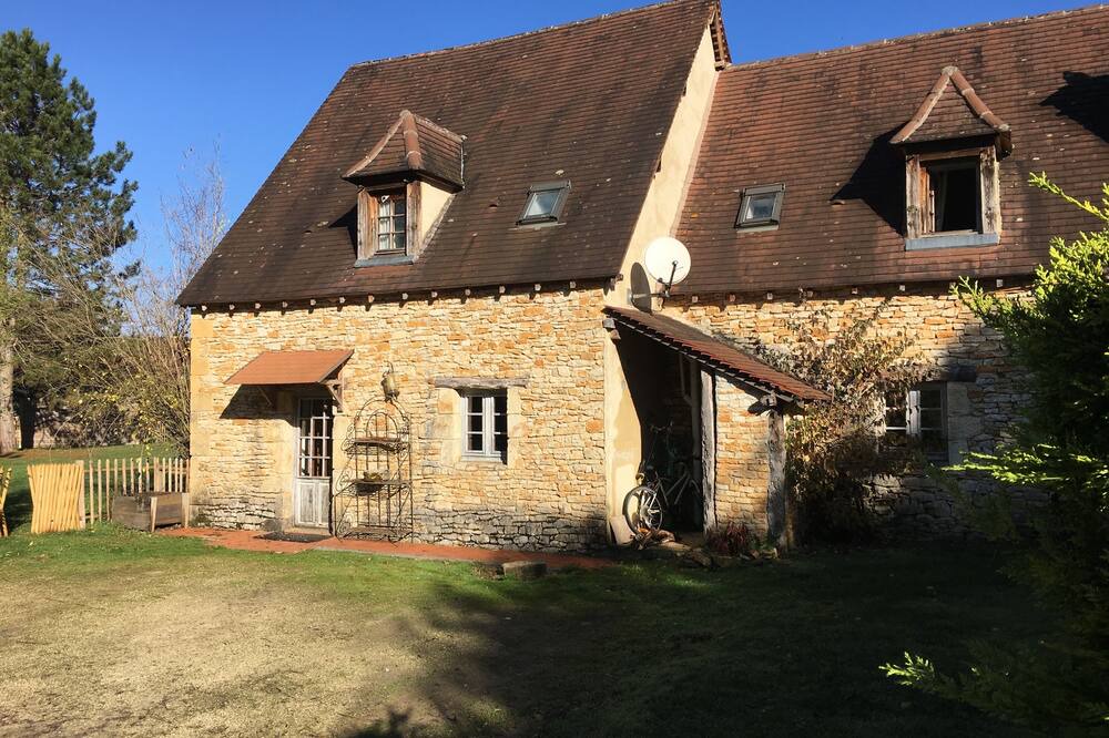 Photo of Outdoor in Saint-Amand-de-Coly