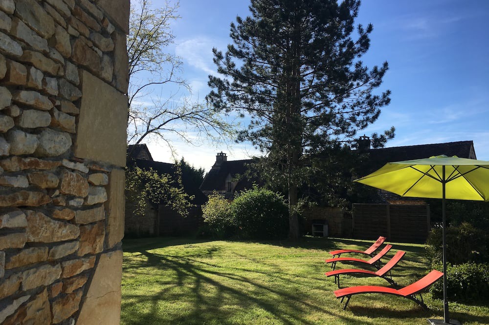 Photo of Outdoor in Saint-Amand-de-Coly
