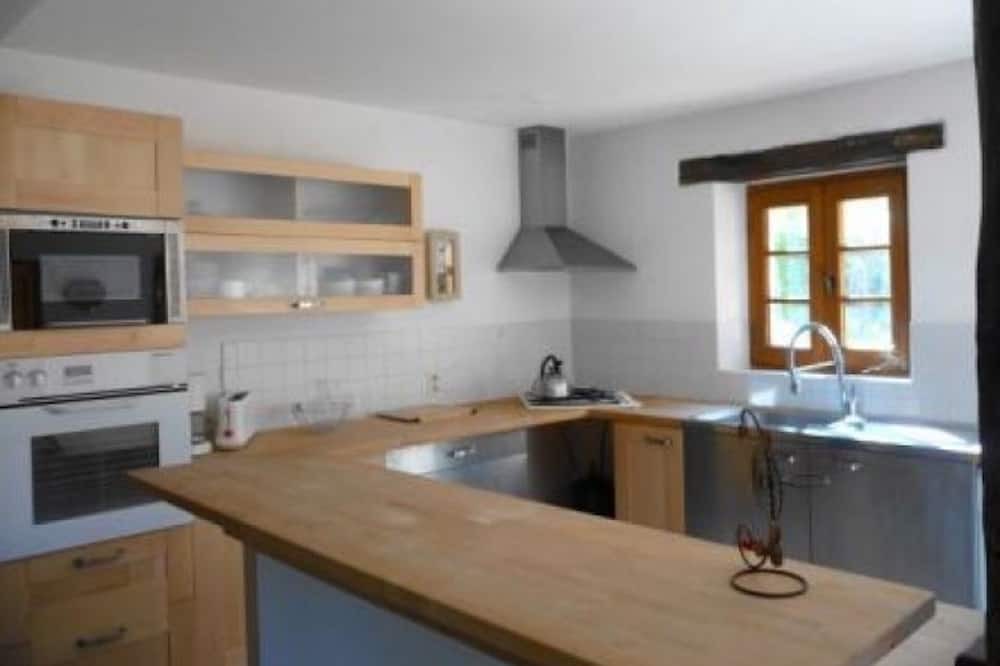 Photo of Kitchen in Saint-Amand-de-Coly