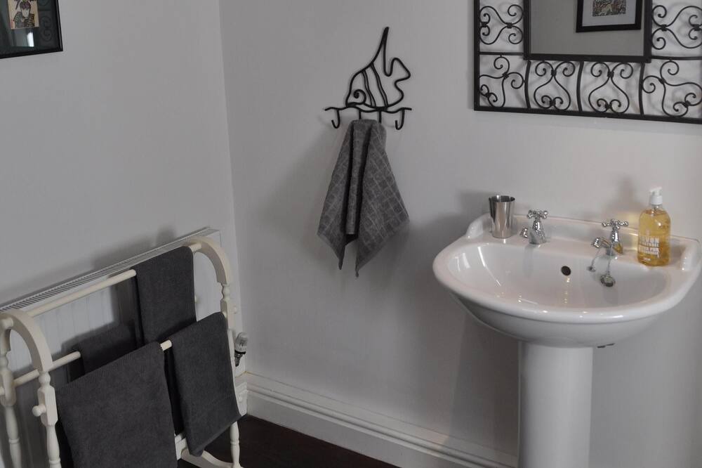 Photo of Bathroom in Mauzac-et-Grand-Castang