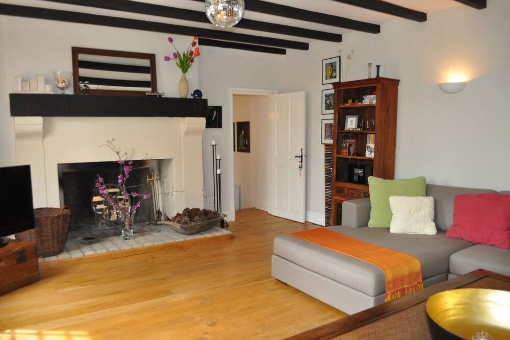 Photo of Livingroom in Mauzac-et-Grand-Castang