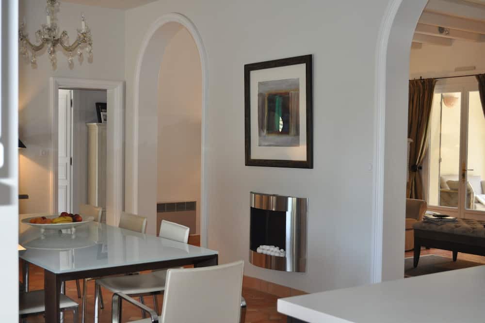 Photo of Bedroom in Sauveterre-De-Guyenne