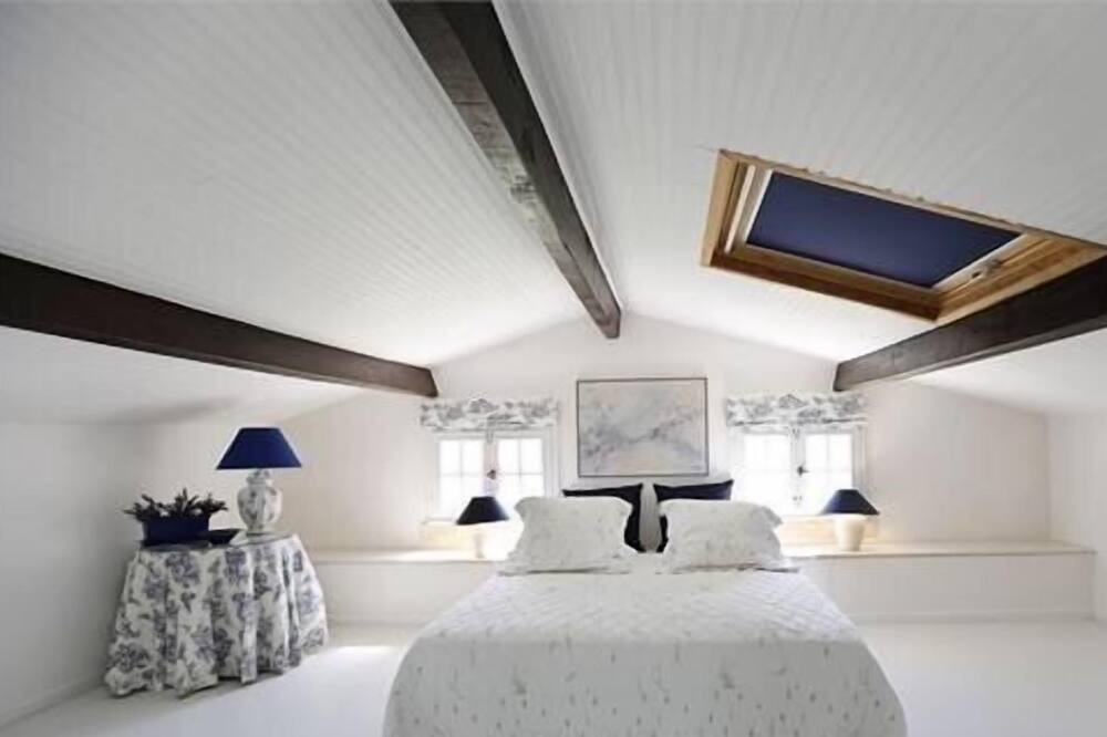 Photo of Bedroom in Sauveterre-De-Guyenne