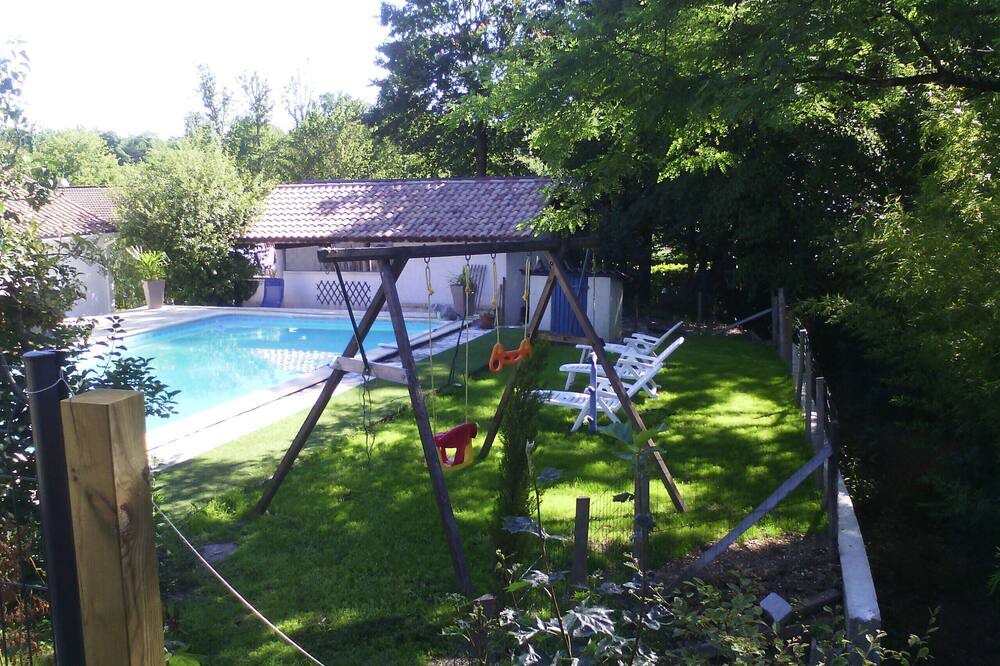 Photo of Outdoor in Latresne