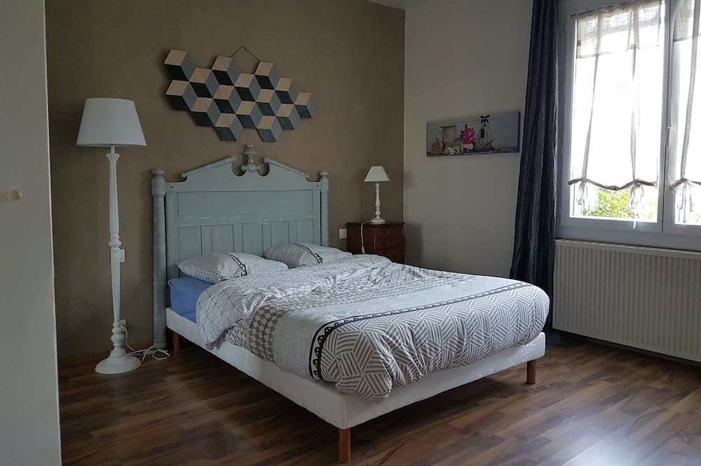 Photo of Bedroom in Latresne