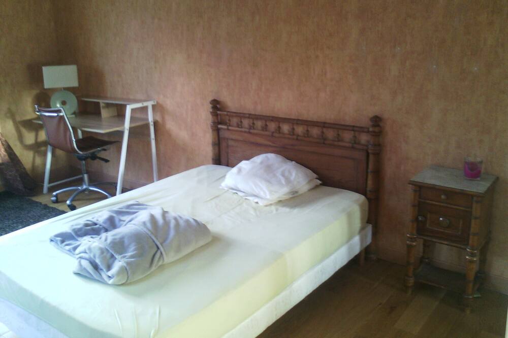 Photo of Bedroom in Latresne