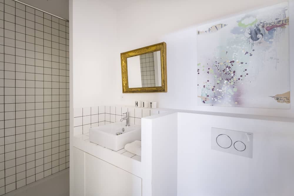 Photo of Bathroom in Vielle-Chapelle