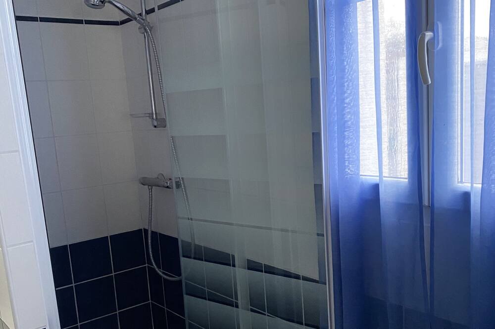 Photo of Bathroom in Saint-Clement-des-Baleines