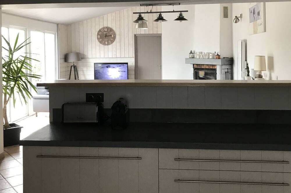 Photo of Kitchen in Saint-Clement-des-Baleines