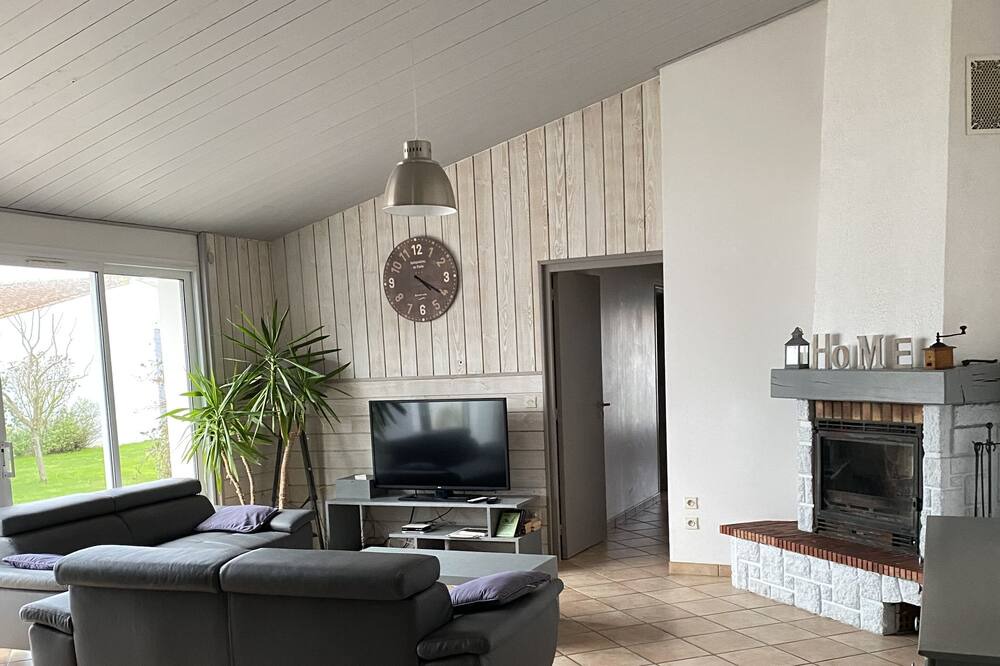 Photo of Kitchen in Saint-Clement-des-Baleines
